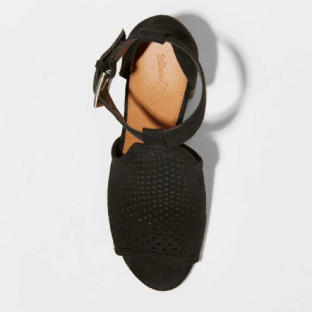 Microsuede Laser Cut Pump Sandals - Picture 3 of 3